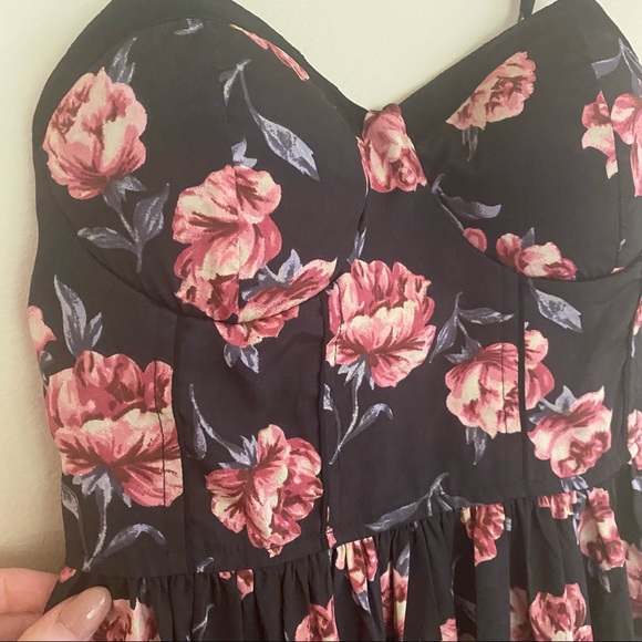 Band Of Gypsies Rose Print Floral Bustier Dress - Picture 3 of 6